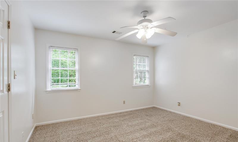 /static/images/house/11857/55ea1867caf1a6d92911616e5b443172.jpg