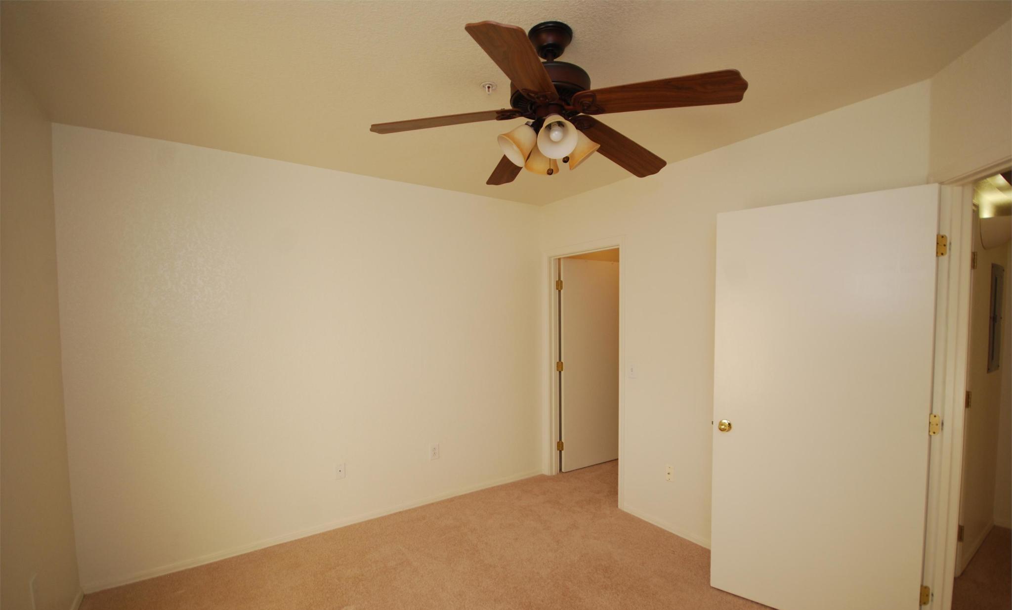 /static/images/house/13836/e44b9cbc4f8314588bba326f4e5425c3.jpg