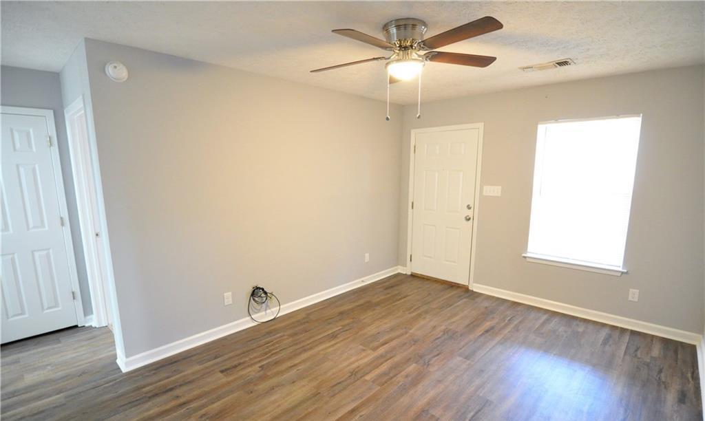 /static/images/house/14635/5e51bd6388533894636ee4c4e169d80b.jpg