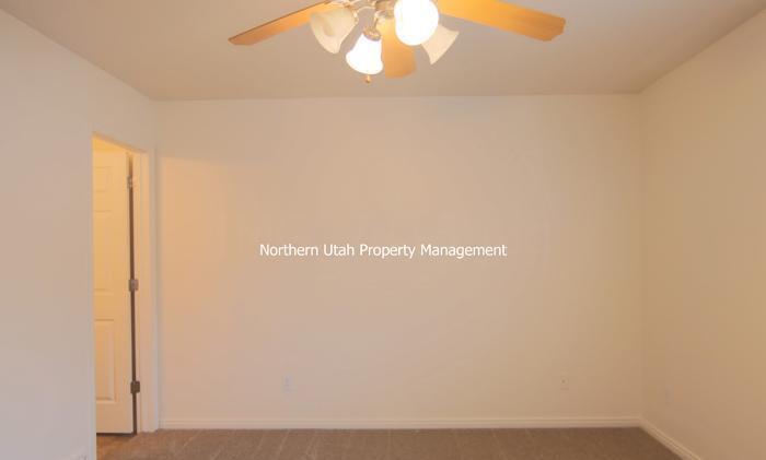 /static/images/house/1898/acffef6c498b40a2803cc10087c58883.jpg