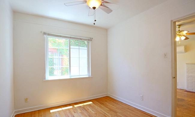/static/images/house/19305/30a84cfeeb8063ef419909d7c3d464a9.jpg