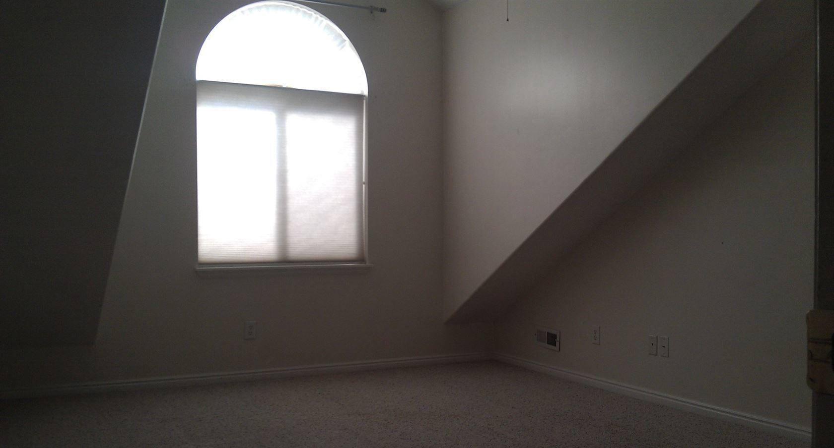 /static/images/house/1953/567e25b572f2bb783828137210901a5b.jpg