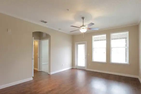 /static/images/house/834/3c88aaa1289b639635971fc3809d1467.jpg