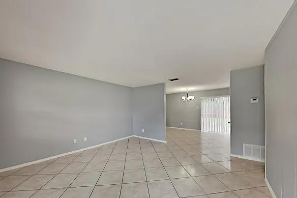 /static/images/house/875/27cfc7ff2b5d96bb05e567c6a369d058.jpg