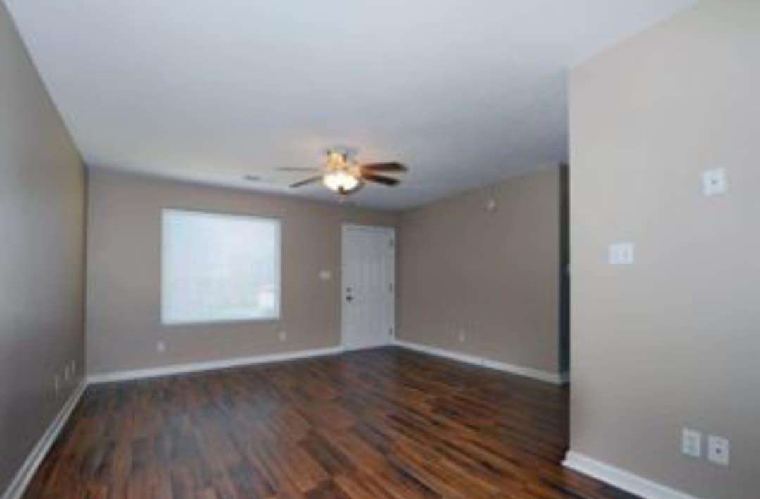 /static/images/house/9569/1f1e6ad05c63563cb83e917870bed8d9.jpg